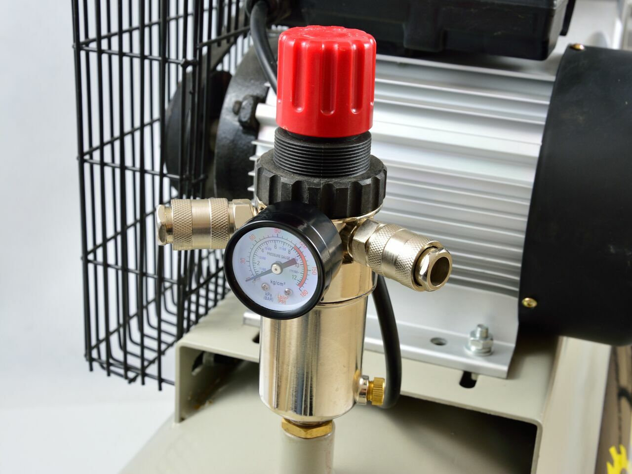 Compresor de ulei 100L tip Z BIG 3kW, 420l/min, GEKO G80315