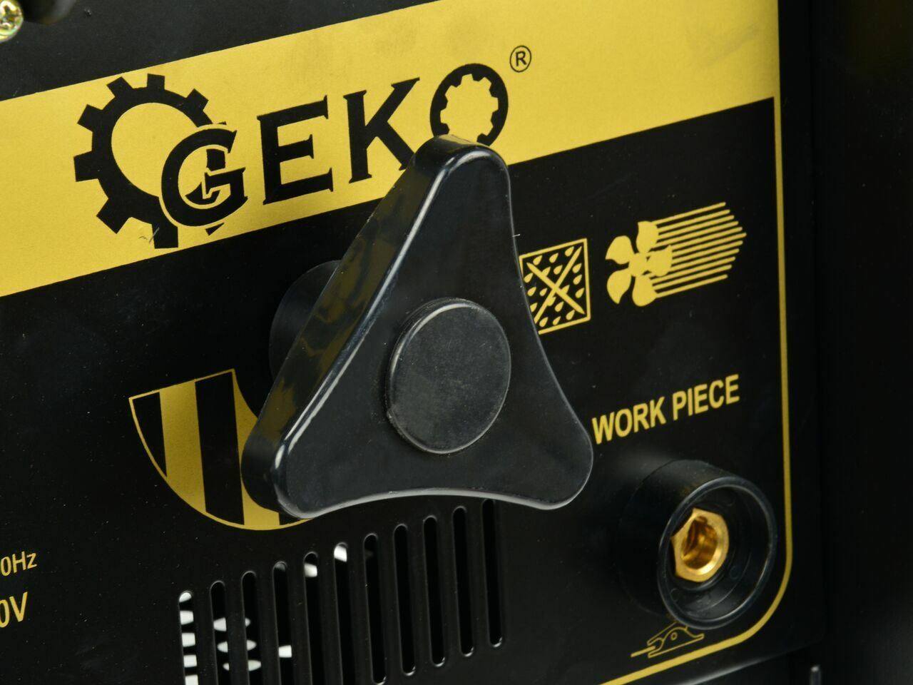 Aparat de sudură BX-325C, 230V/400V, adaptor industrial, Geko G81016