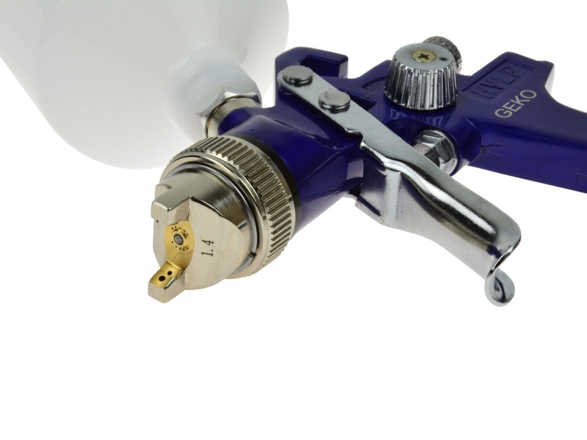 Pistol de pulverizare cu rezervor 600ml + reductor, Geko G03151