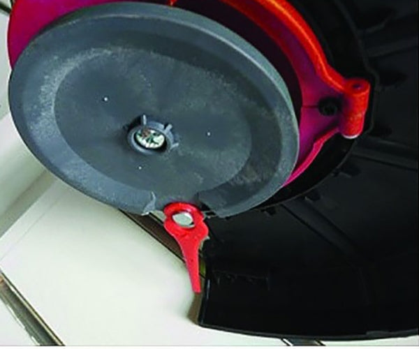 Kit Trimmer pentru gazon 18V 250mm RD-GTL22, Acumulator LI-ION 18 x 1.5 Ah, Incarcator acumulator 3-5 ore,18V, 2 discuri si 20 de lamele, 075528+131143