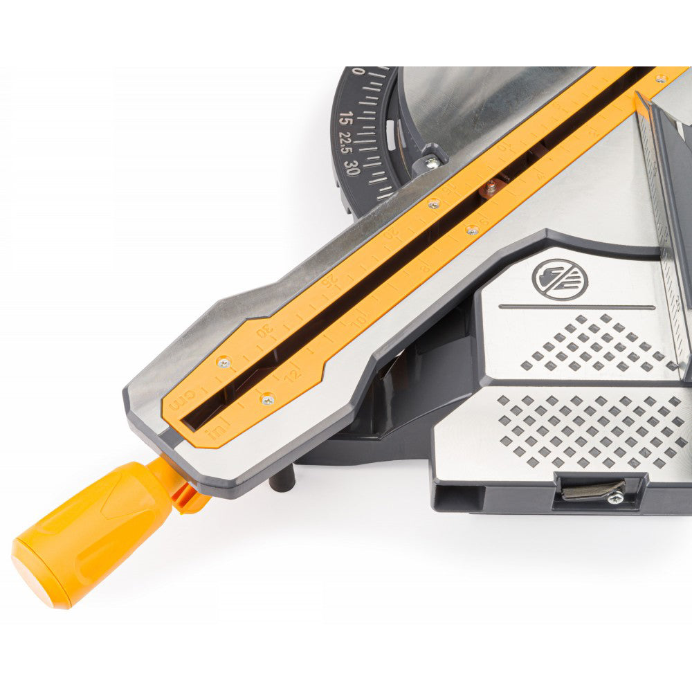 Fierastrau circular cu ghidaj pentru lemn 2200W, Powermat PM-UK-2200M