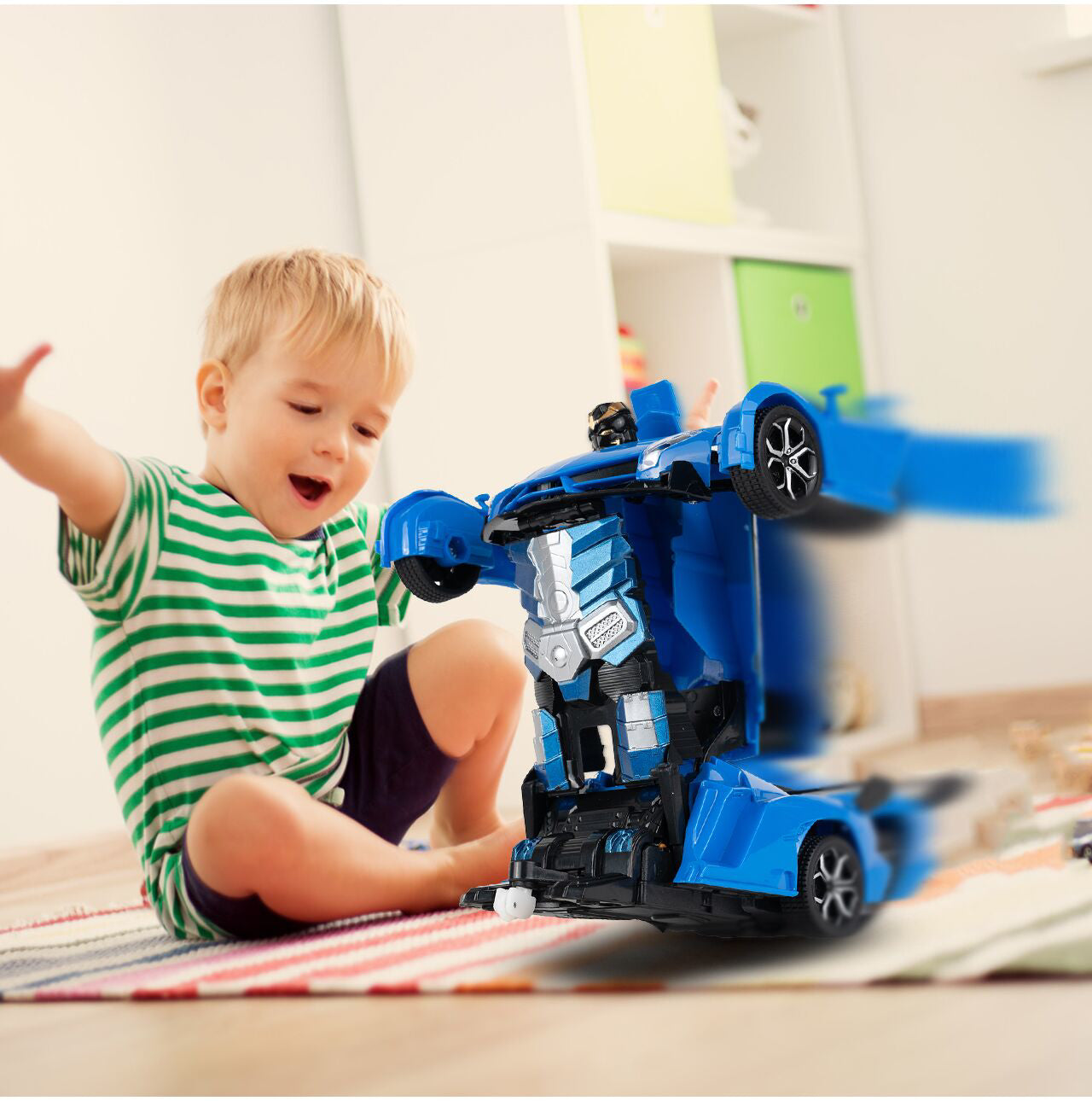 Masina robot cu telecomanda, dimensiuni robot 19 x 17 x 16 cm, dimensiuni masina 23 x 6 x 9.5 cm, MalPlay 109731