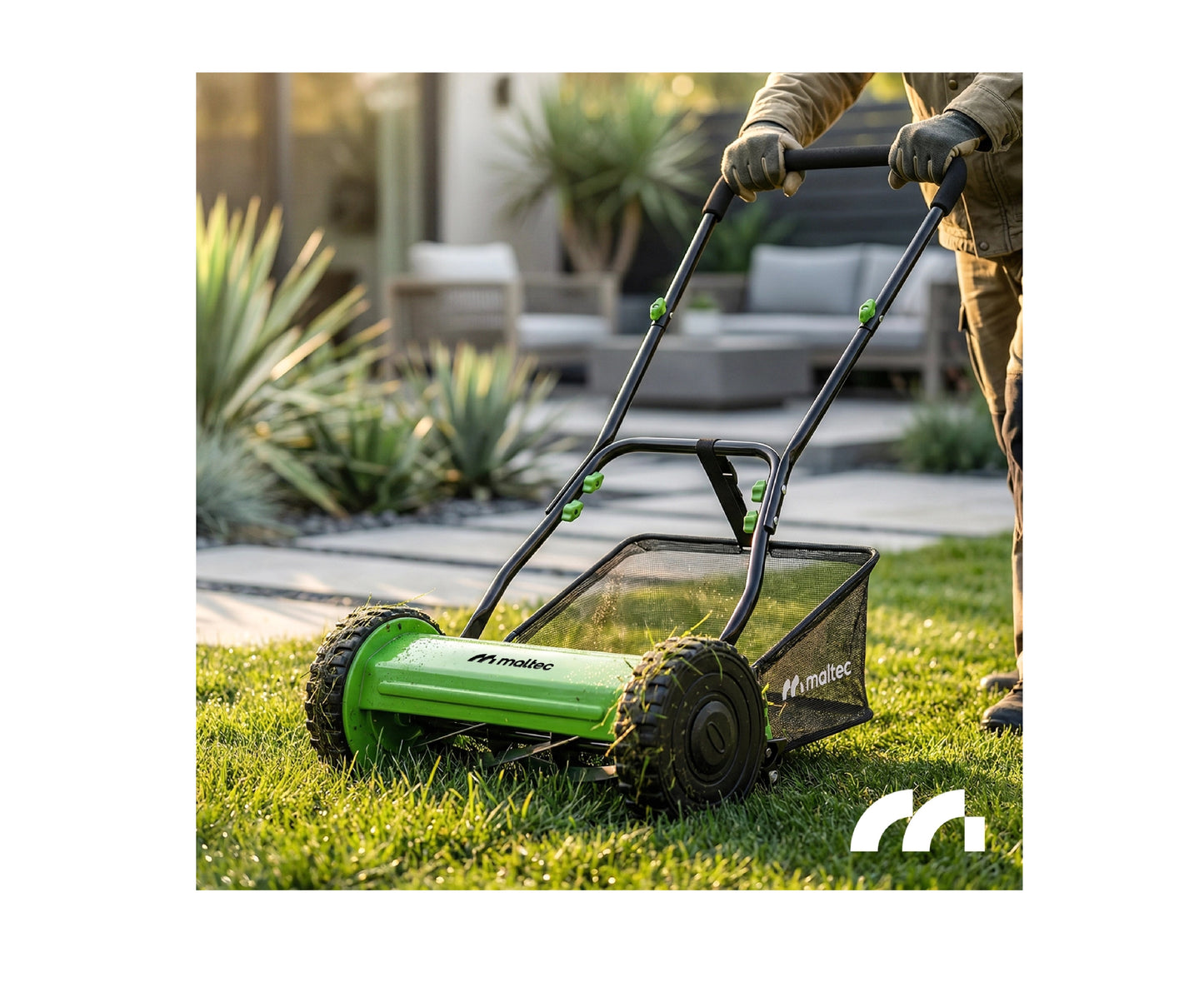 Masina de tuns iarba manuala MasterBlade300, cos colector 22 l, latime taiere 30 cm, MalTec 114106