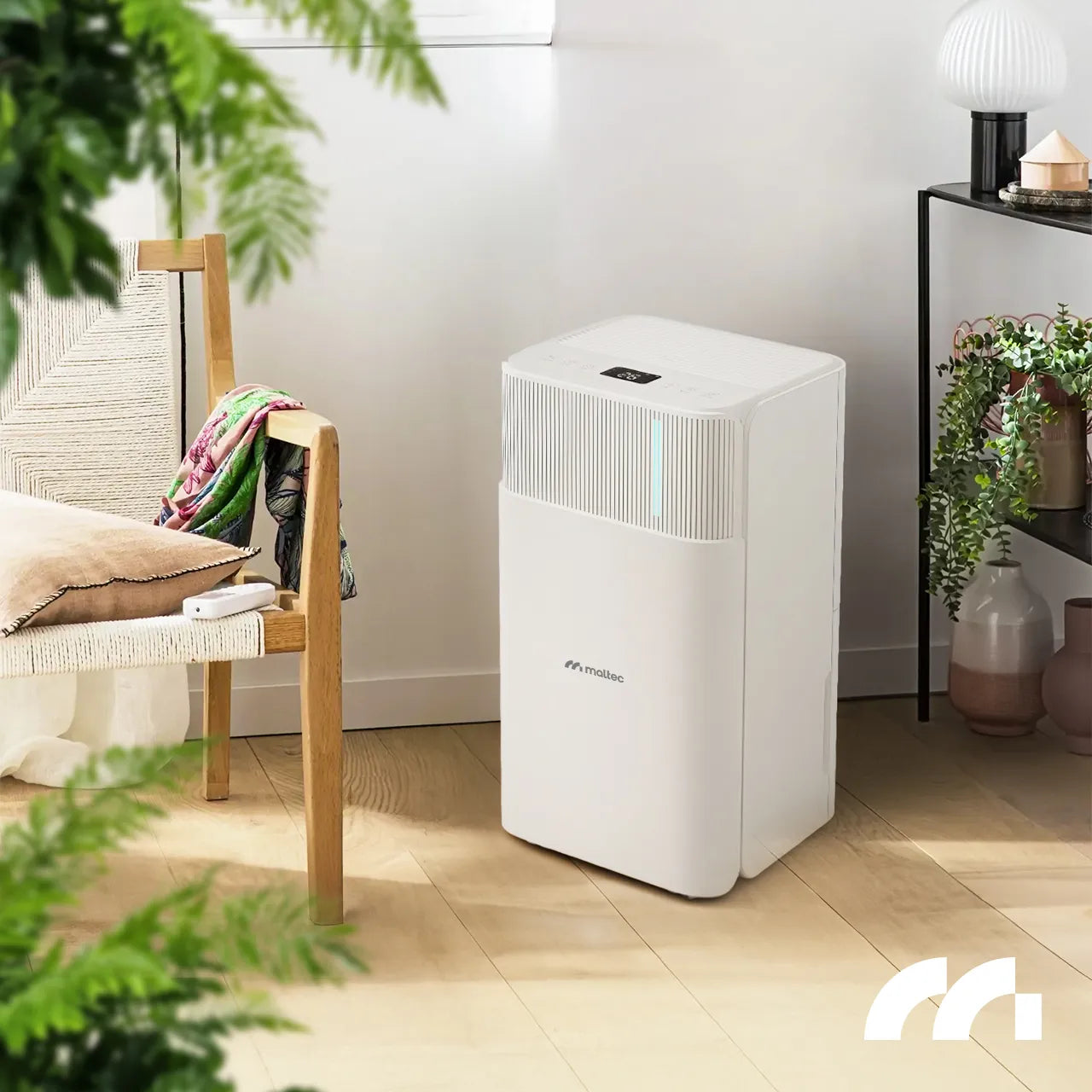 Dezumidificator cu temporizator si Wi-Fi DH-12300, capacitate rezervor 2 l, 200 W, MalTec 113398