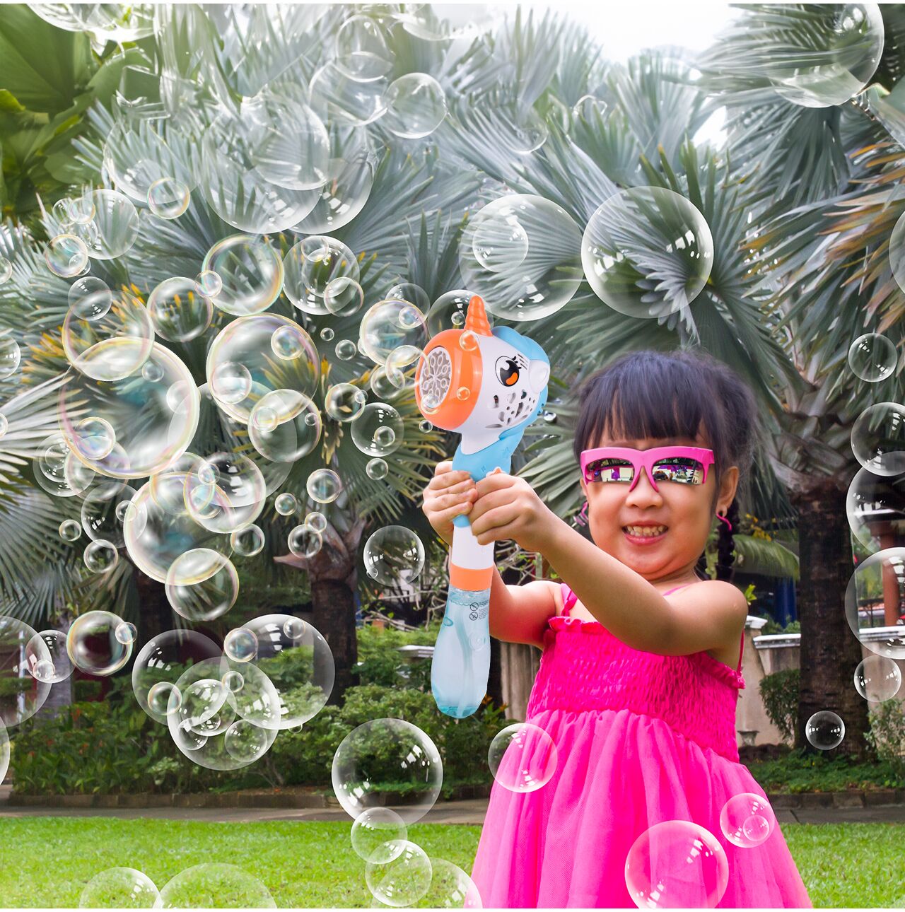 Pistol cu bule de sapun unicorn, 180 ml, MalPlay 111495