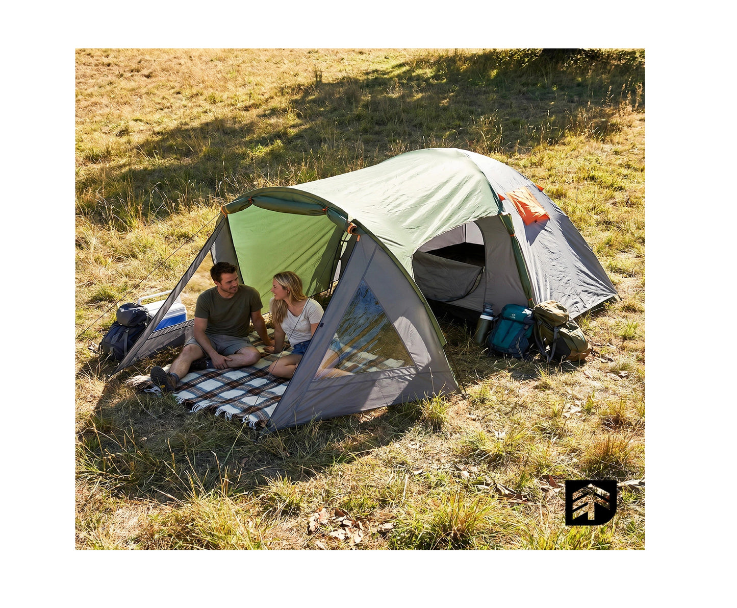 Cort impermeabil pentru 4 persoane Horizon 4.0 cu prelata, 435x240x135 cm, MalTec 114813