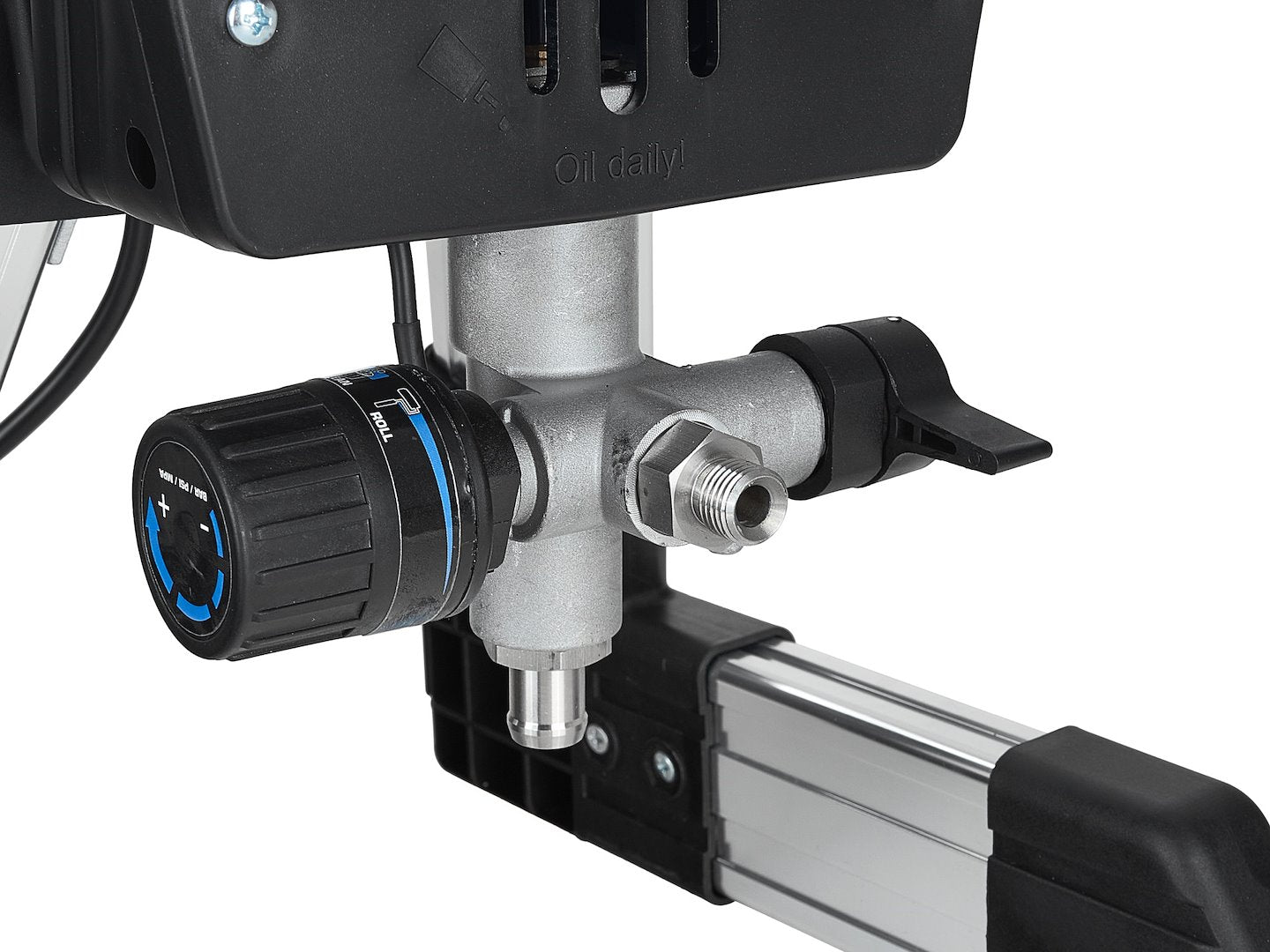Agregat de vopsire hidrodinamic X6, 650 W, 200 bar, debit 1,4 l/min, cu pistol X-450 Si furtun de 7,5 m, Geko G80775