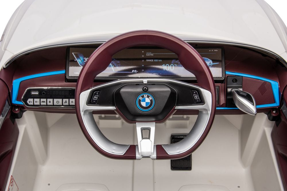 Masina electrica BMW I4 4 x 4, alb, Lean 15760