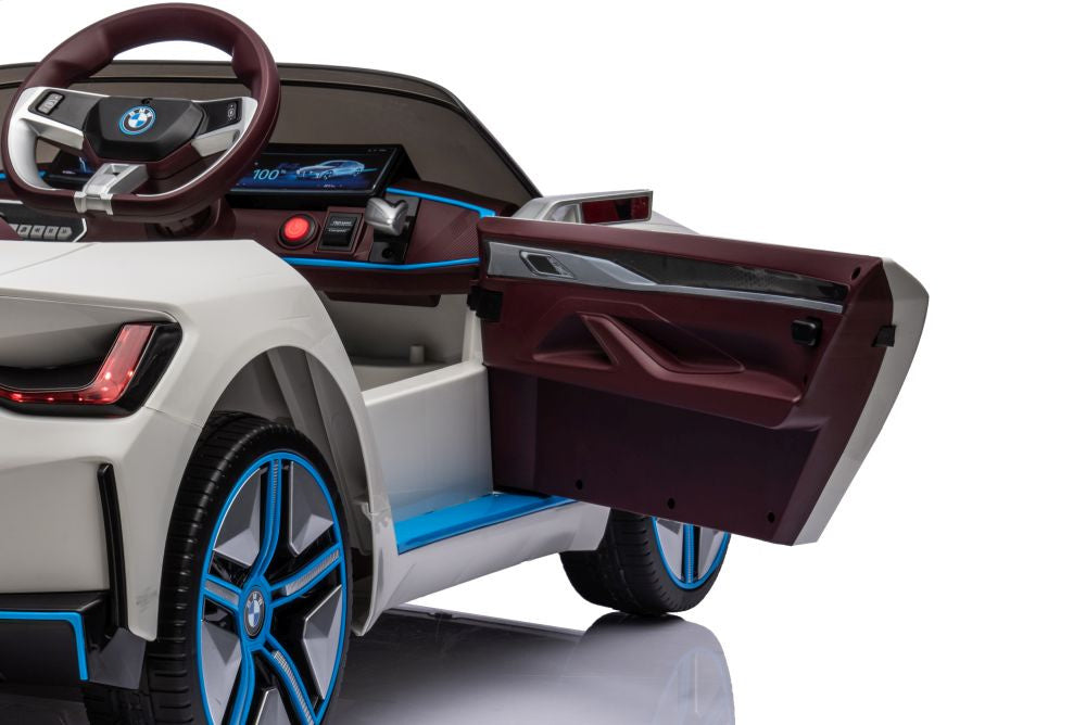 Masina electrica BMW I4 4 x 4, alb, Lean 15760
