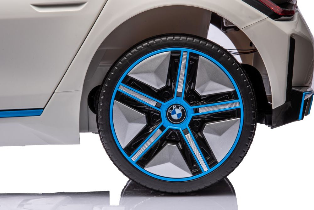Masina electrica BMW I4 4 x 4, alb, Lean 15760